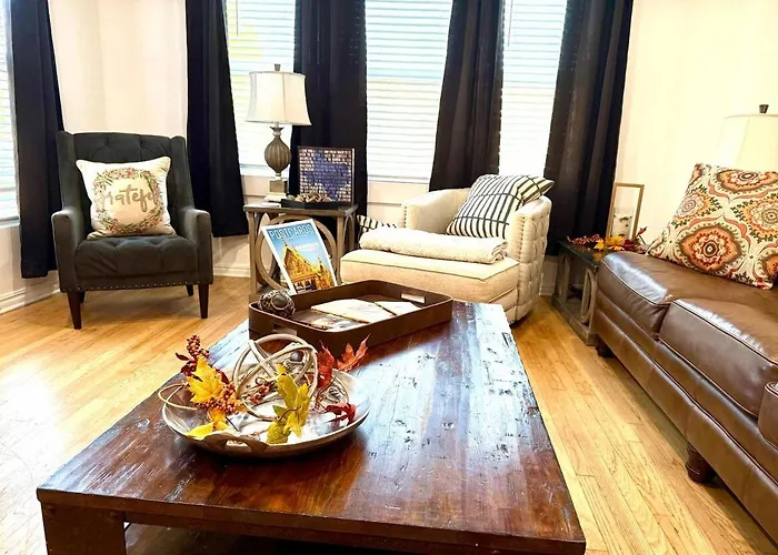 Worth Cultural District Walk Dickies-museums 1 King 2 Qn 3br Villa